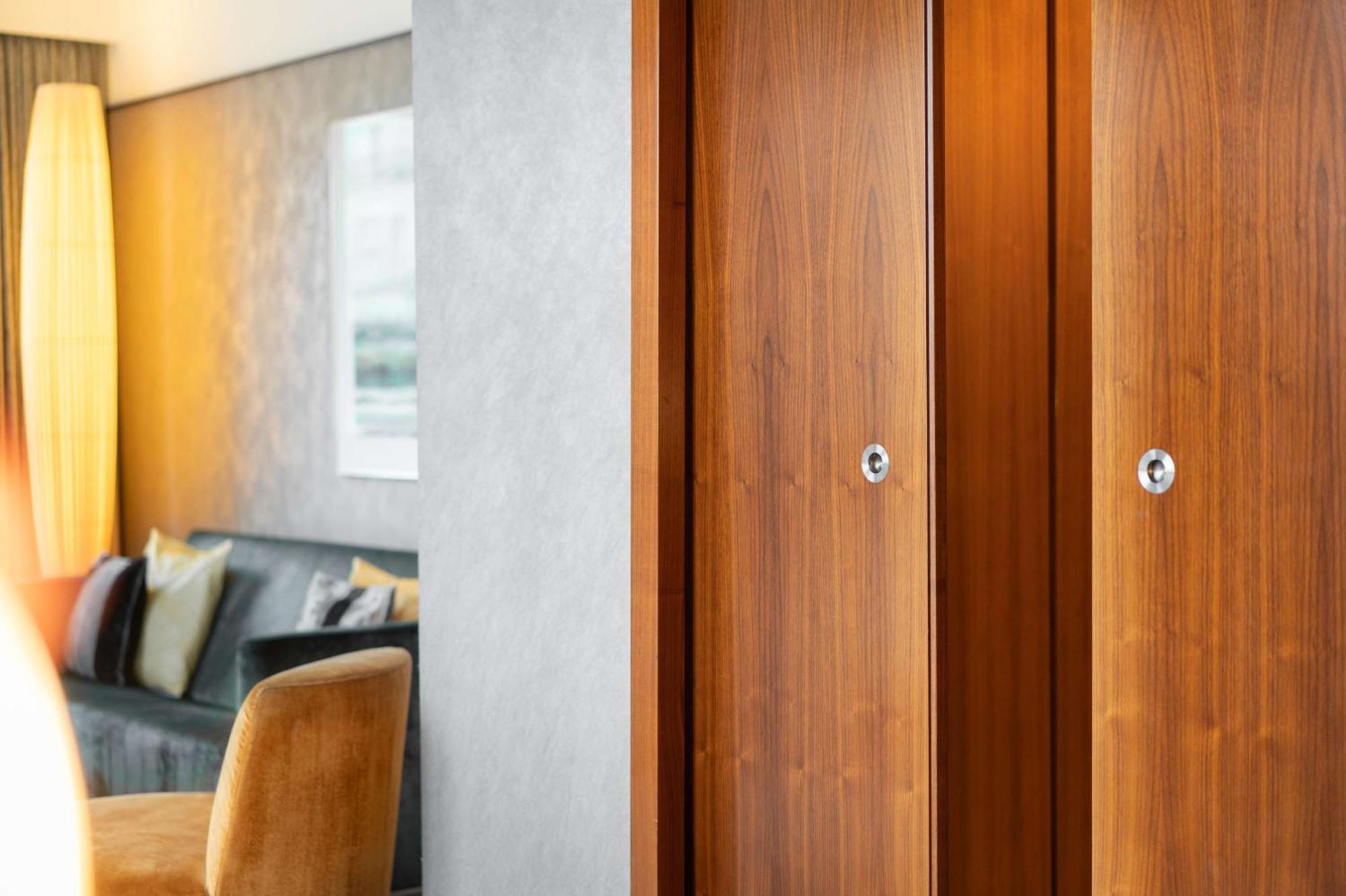 Ecksuite mit 1 Schlafzimmer und Zugang zur Lounge