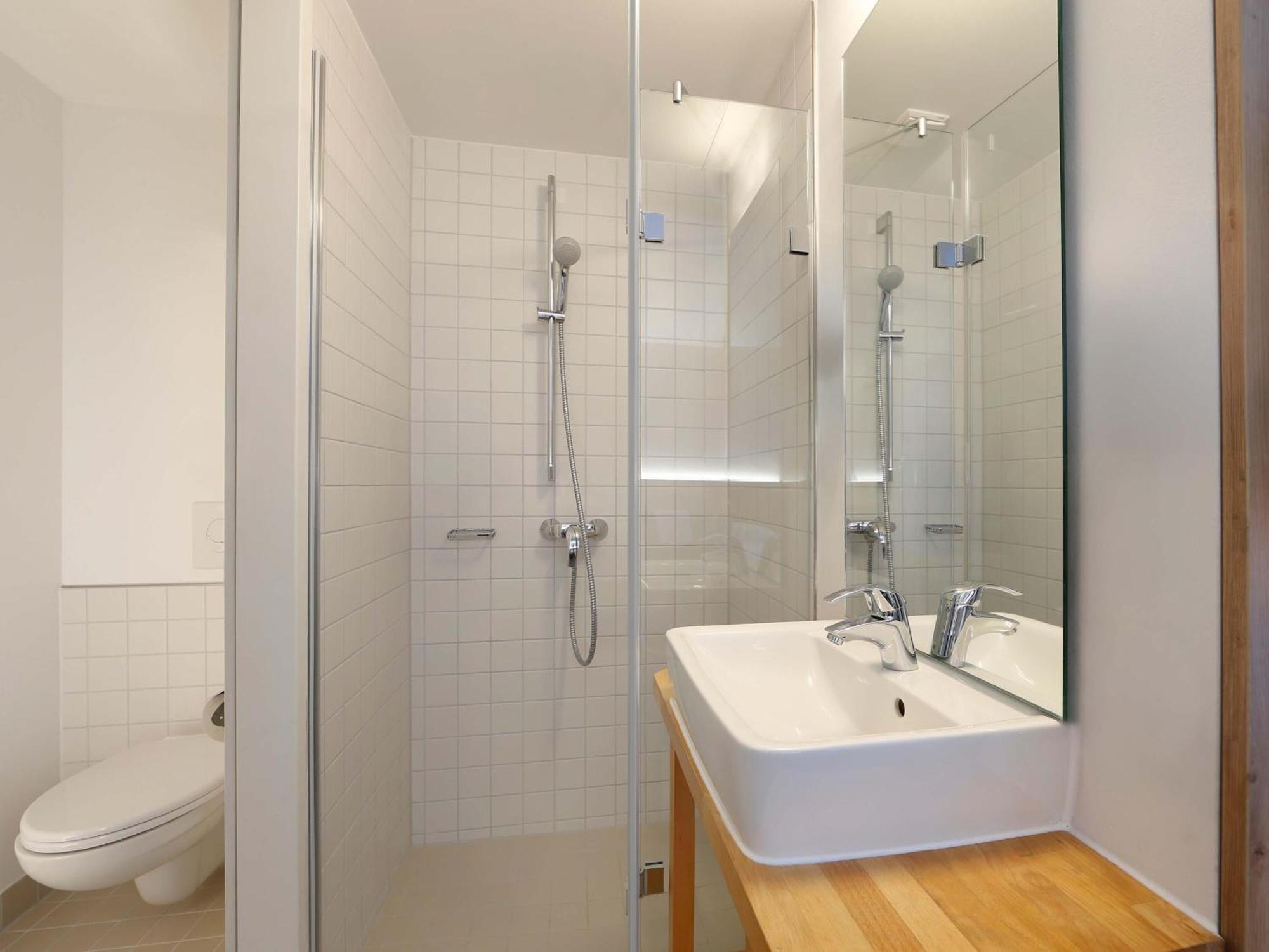 Single Room,1698848733:JPEG