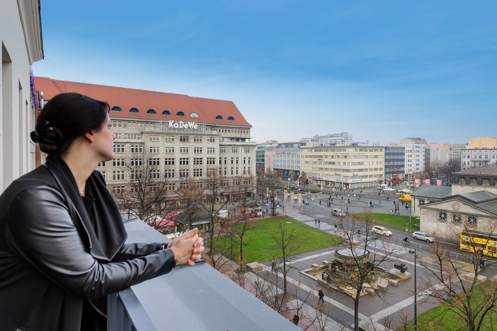 Superior Zimmer mit Queensize-Bett und Balkon
